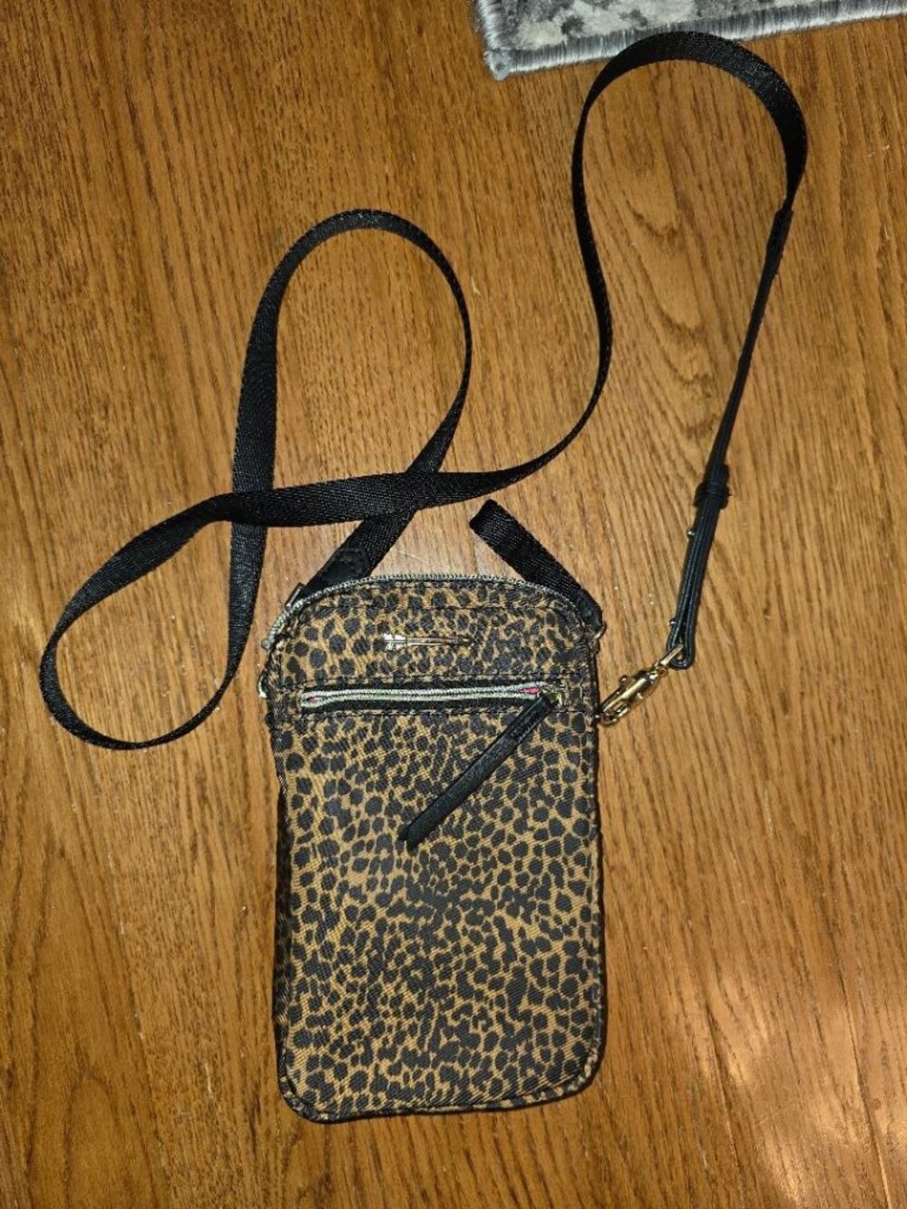 Stella & Dot Crush It Essentials Leopard Crossbody